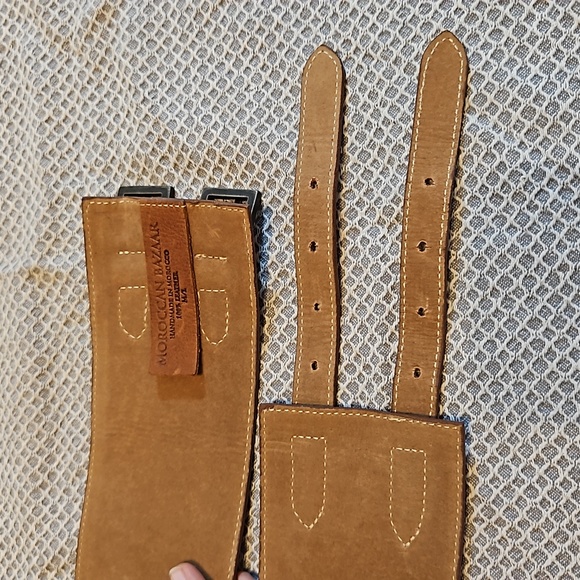 **SOLD** wide saddle hide leather belt, to fit 32-35in waist 12-14 brass buckles - Picture 10 of 16